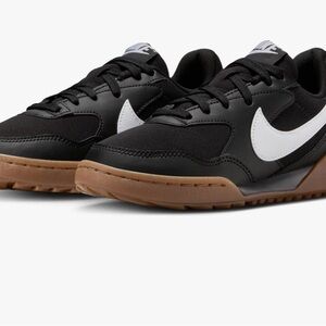 Nike Boys Terra Manta (Little Kid/Big Kid) size 7Y